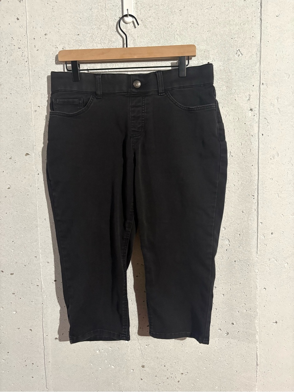 Riders by Lee Mid Rise Capri | Size: 10